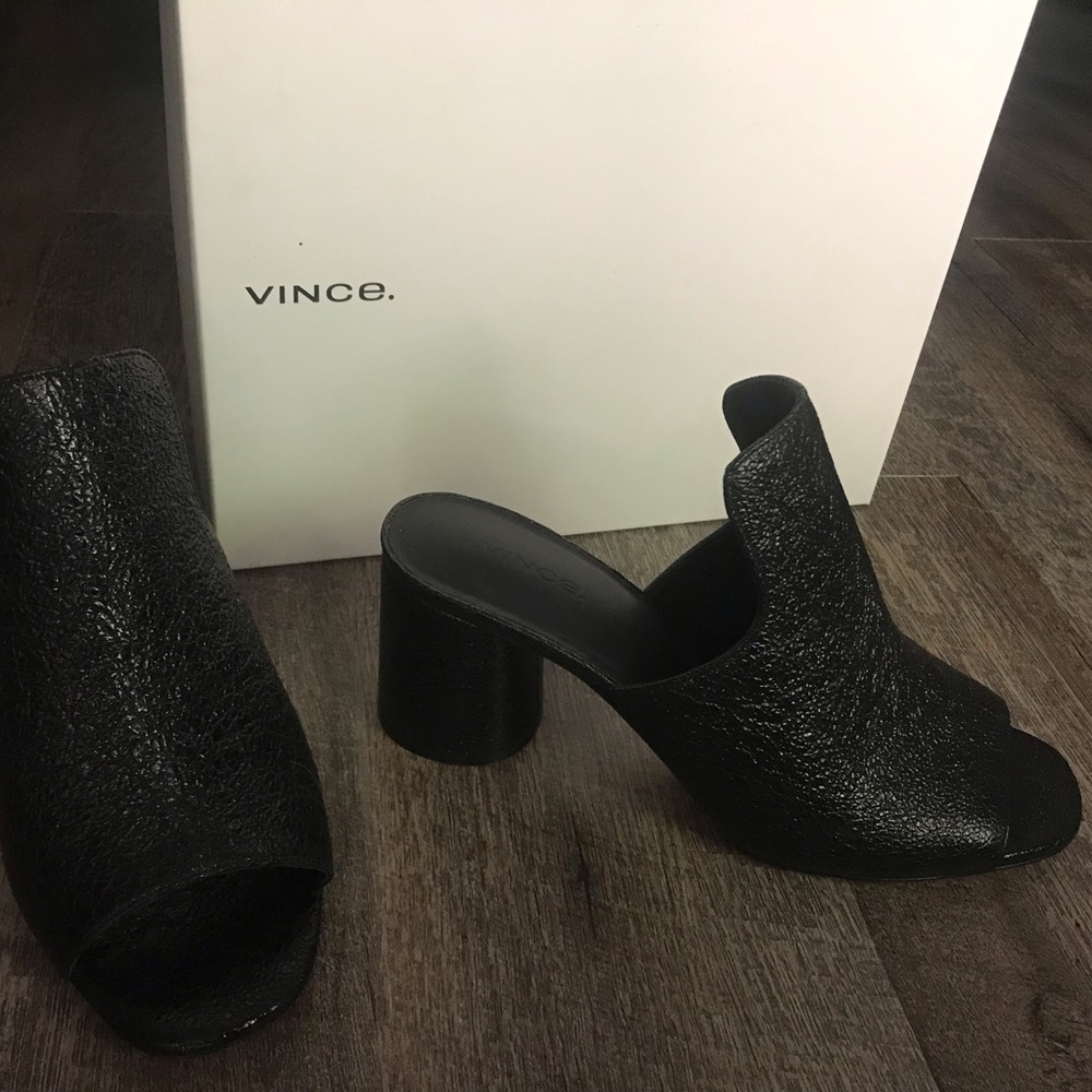 Vince Tanay black  Patent-Leather Slides